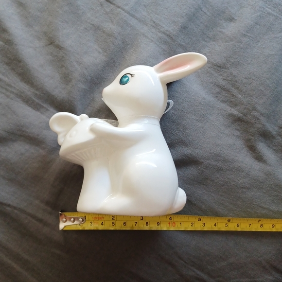 Spritz Ceramic Easter Bunny - Picture 12 of 12